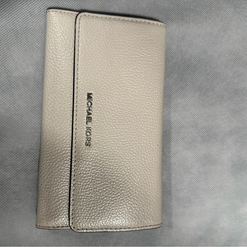 Michael Kors Pebbled Leather Wallet in Light Gray